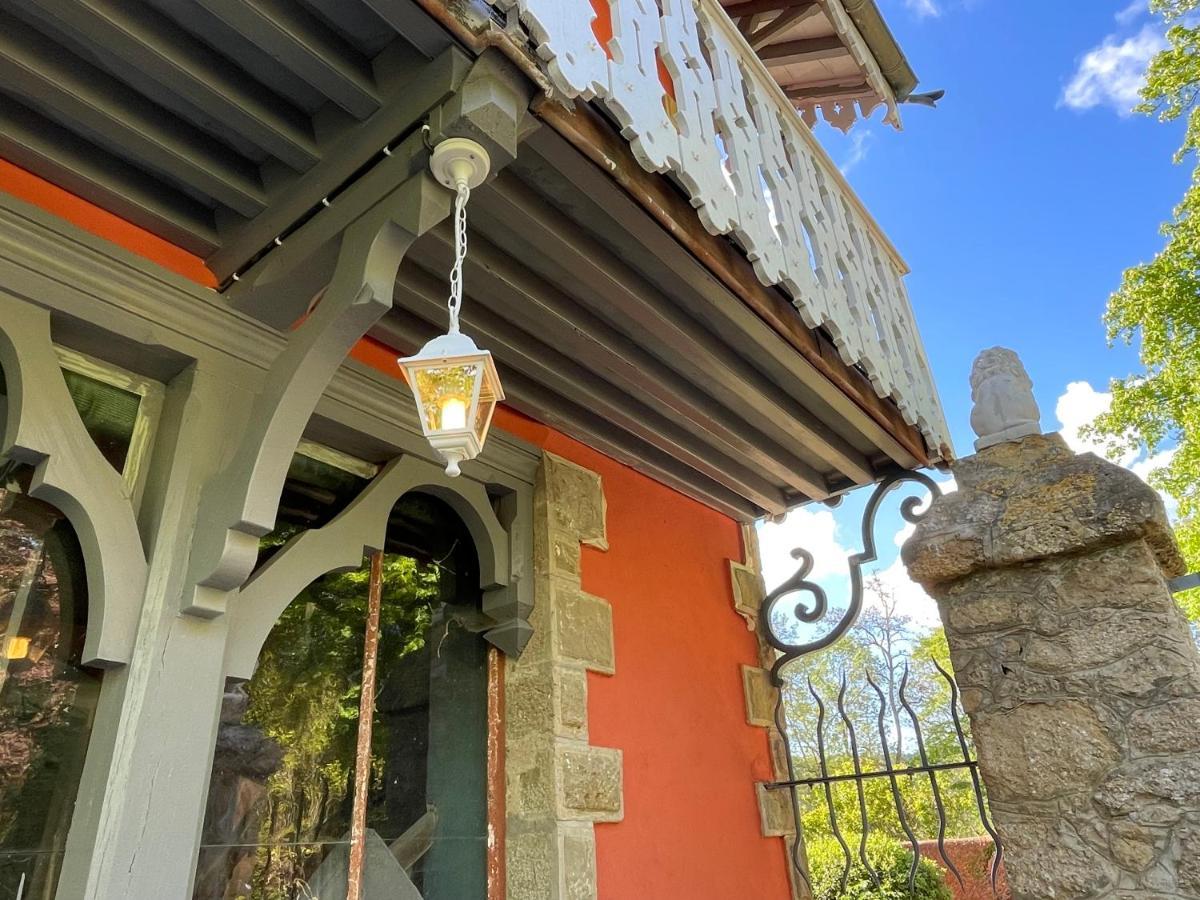 Domaine La Belle Histoire - Gite Cote Jardin Besset Exterior photo