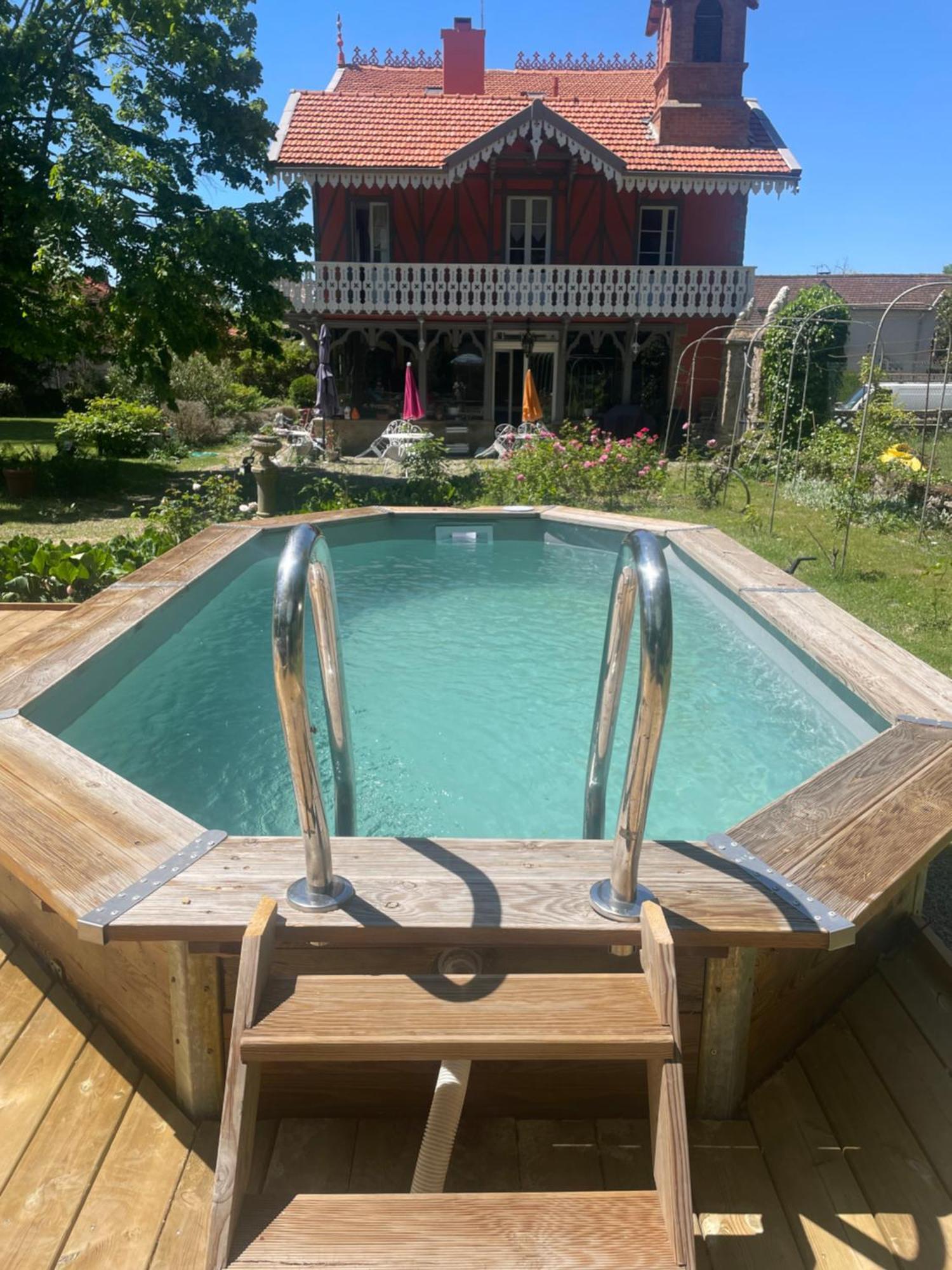 Domaine La Belle Histoire - Gite Cote Jardin Besset Exterior photo